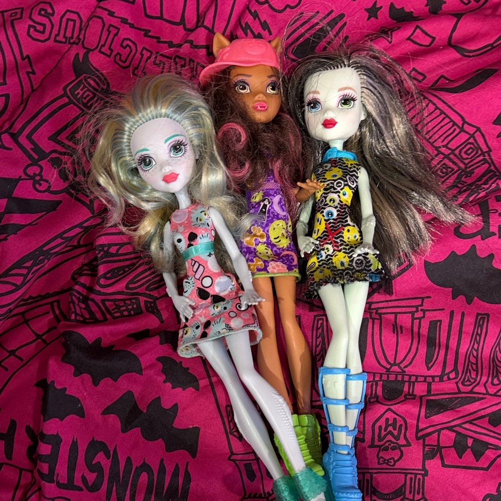 Monster High Dolls Trio - Pink, Brown, Blue